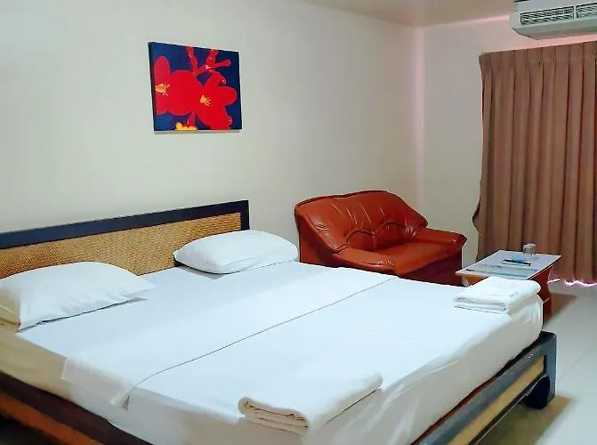 The Montana Lodge-sathorn Отель 3*