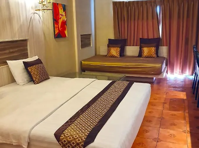 The Montana Lodge-sathorn Отель 3*