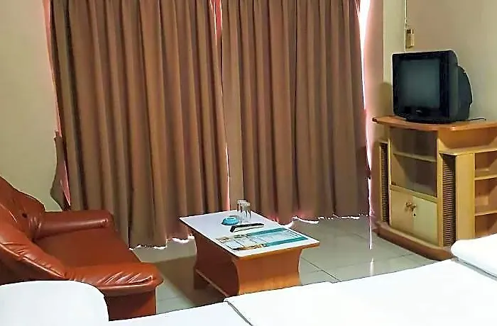 Отель The Montana Lodge-sathorn 3*
